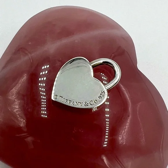 Tiffany & Co. RTT lock